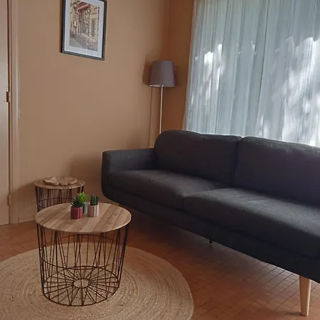 Semesterbostad La Petite Maison 34 *