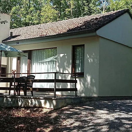 Semesterbostad La Petite Maison 34 *
